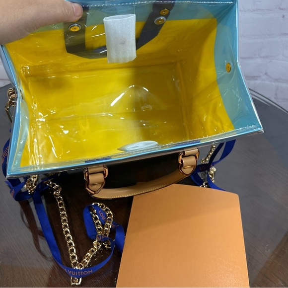 LOUIS VUITTON GIFT BAG wrapped in clear PVC limited edition desert theme - Picture 10 of 13